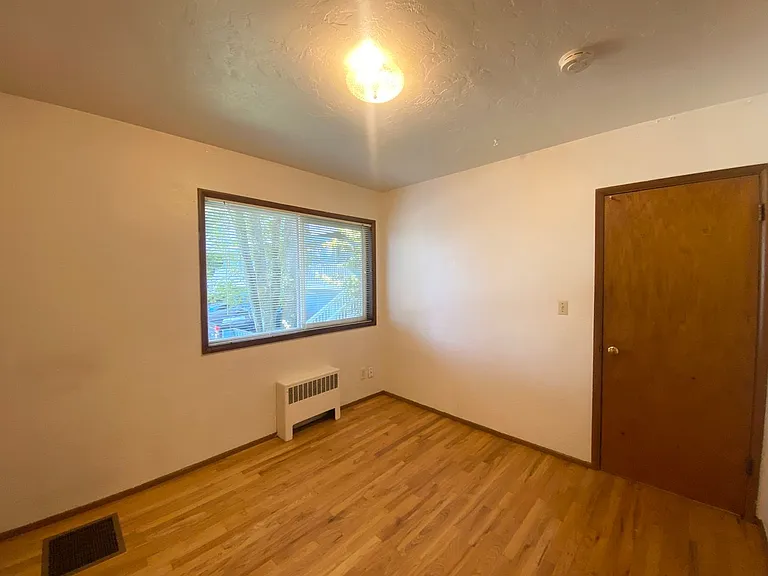 6634 E Burnside St #A — Photo 18