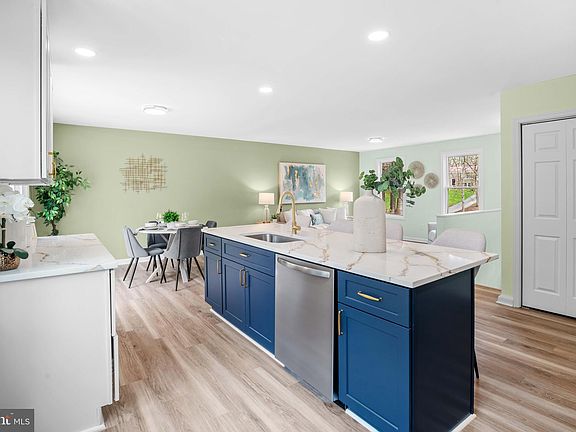 5th image of 29725 Vincent Cir