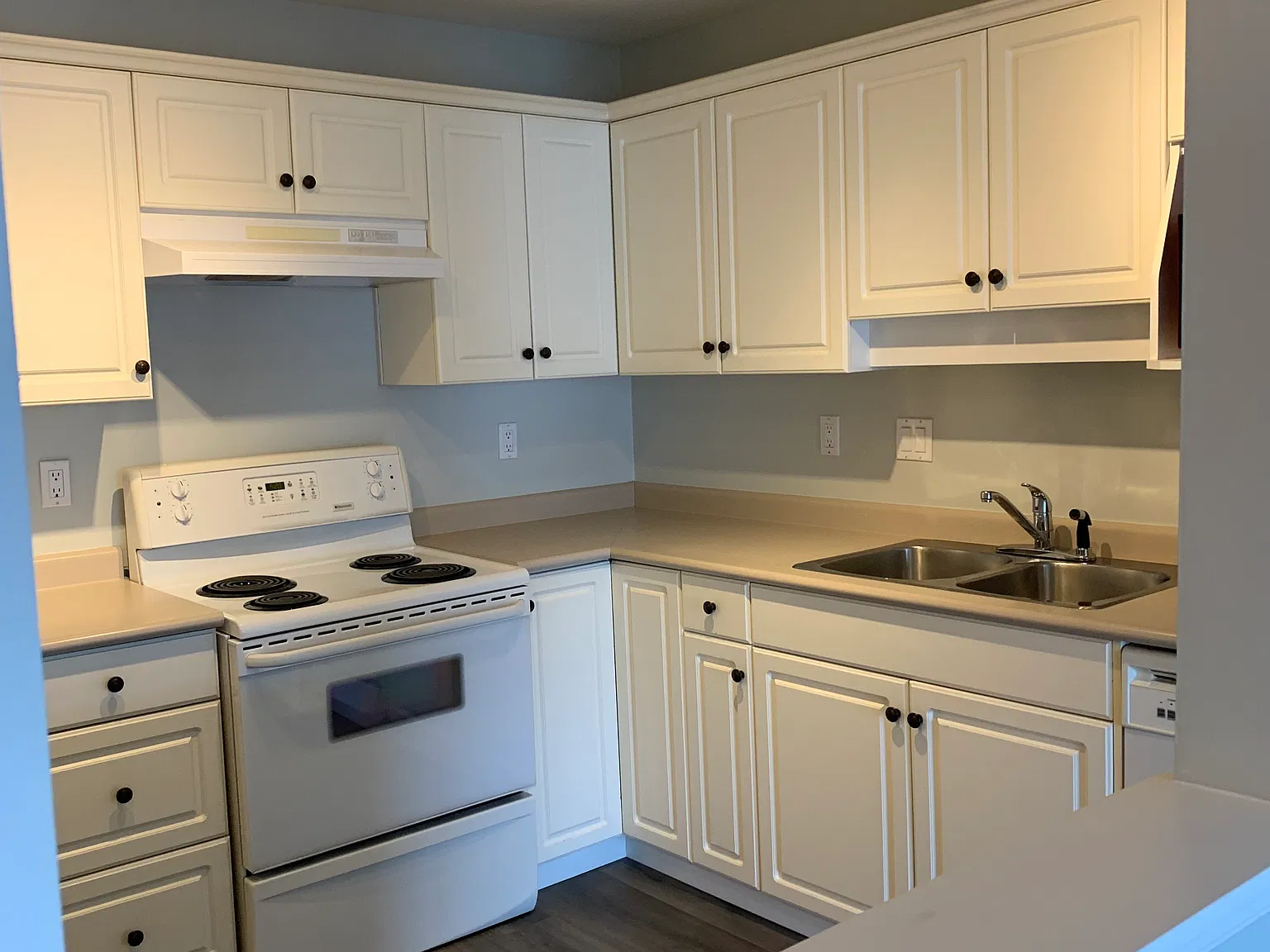 4th Floor Condo — Photo 3