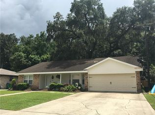 2901 Villa Dr, Marrero, LA 70072