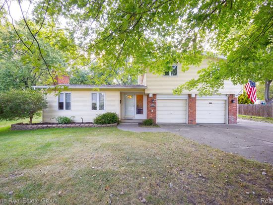 22231 Cass St, Farmington Hills, MI 48335