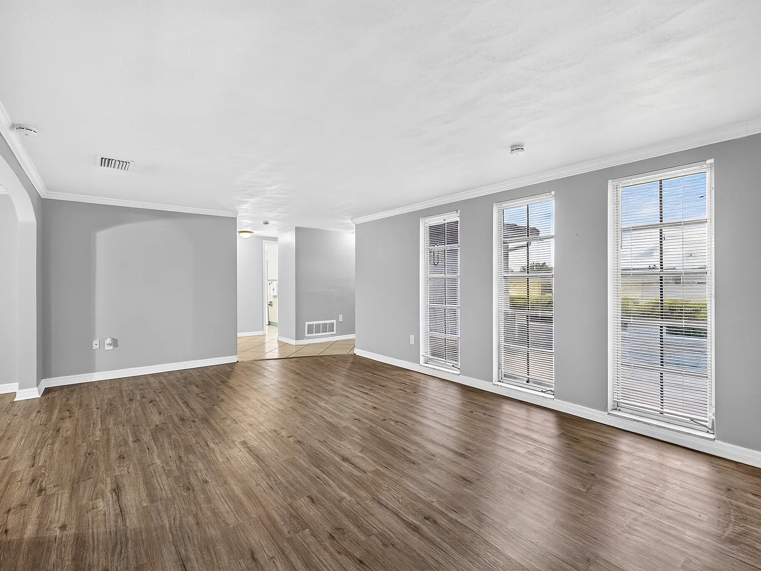 2 bed, 1100 sqft, $1,495 — Photo 3