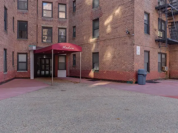 83-77 Woodhaven Boulevard image 11 of 13