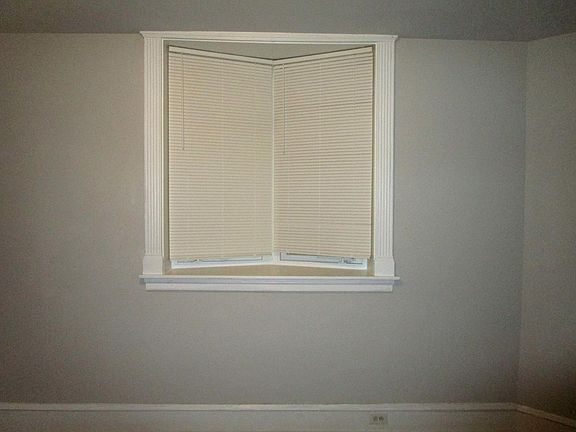 2nd image of 1300 Wagner Ave Floor 1