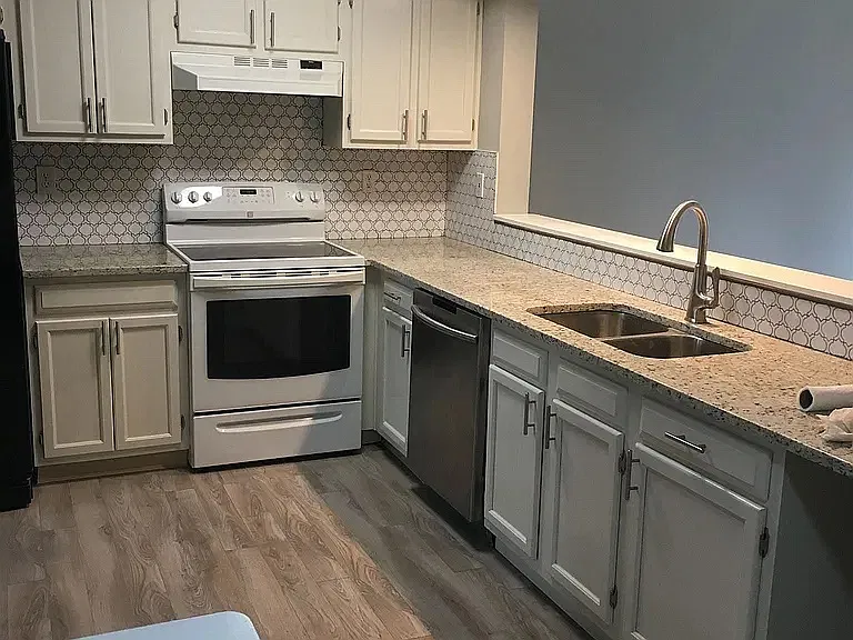 2 bed, 1.5 bath, 1000 sqft, $1,850 — Photo 3