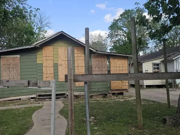 3920 Wayne St, Houston, TX 77026