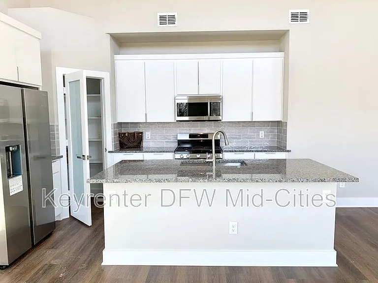 1431 Pearson St — Photo 23
