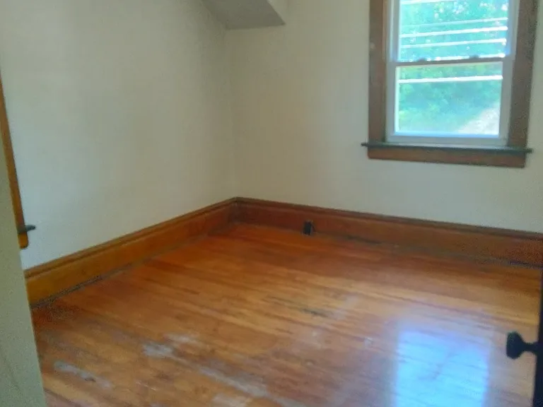 949 W Exchange St — Photo 6