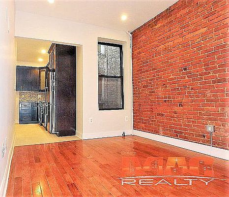 4th image of 3040 44th St APT 1R