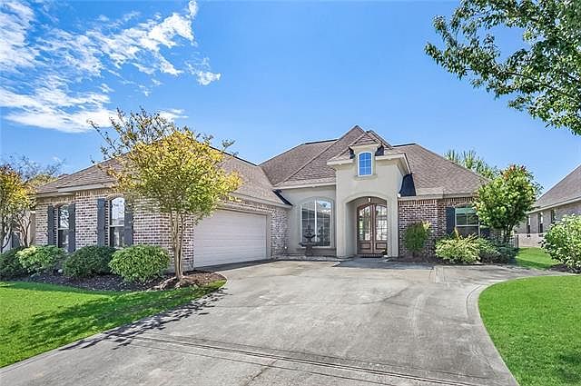 1st image of 242 Cypress Lakes Dr