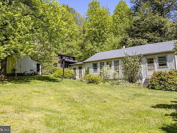2nd image of 242 Ashby Ln