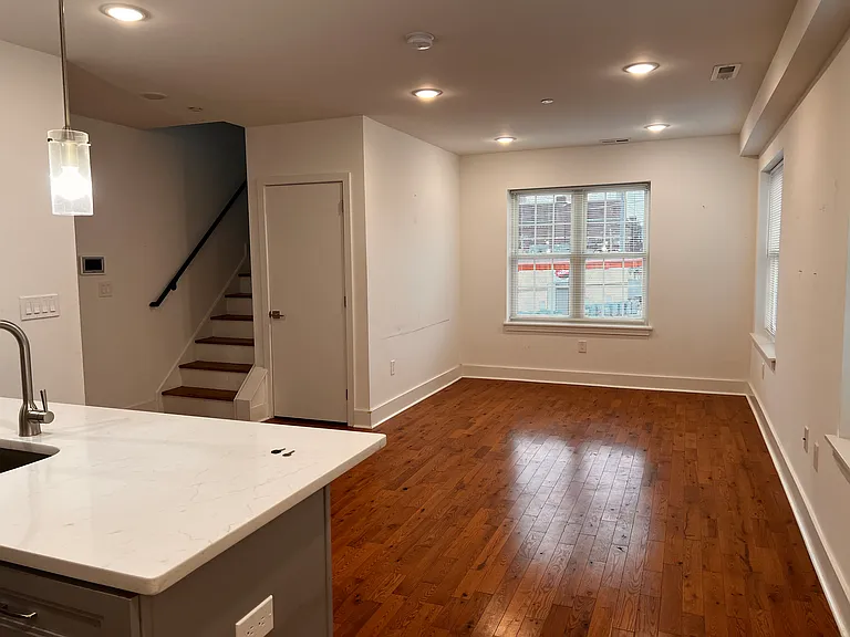 1100 S 27th St #3F — Photo 9