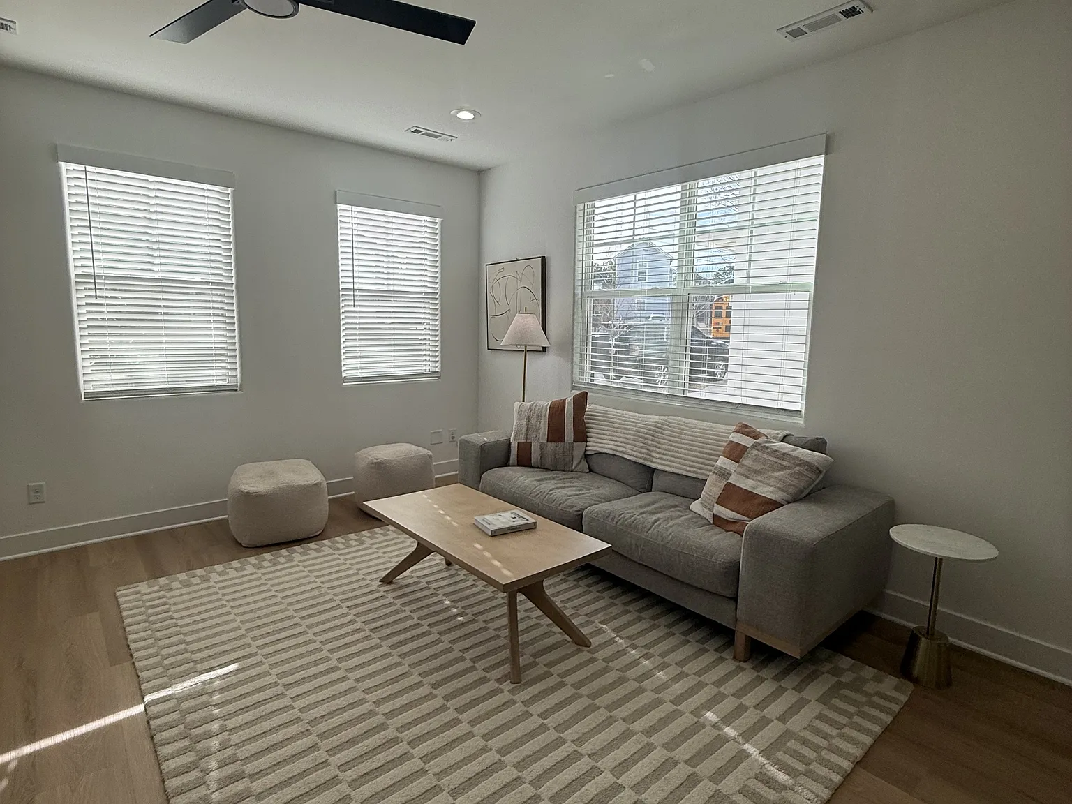 1332 Van Buren Avenue - 1 — Photo 3