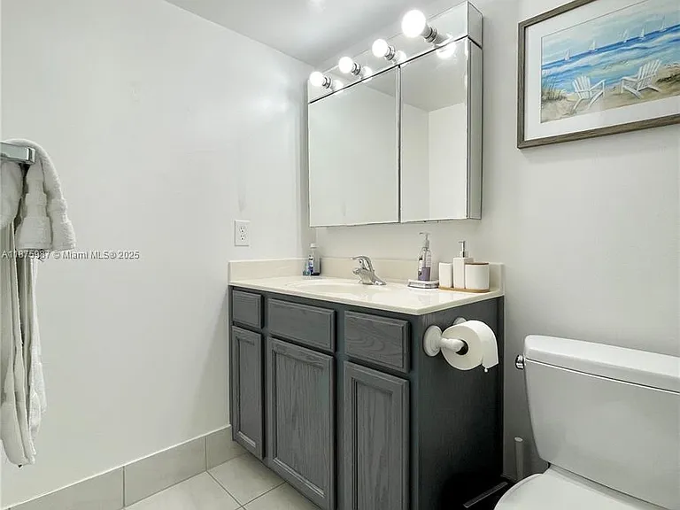 131 SE 3rd Ave #305 — Photo 15