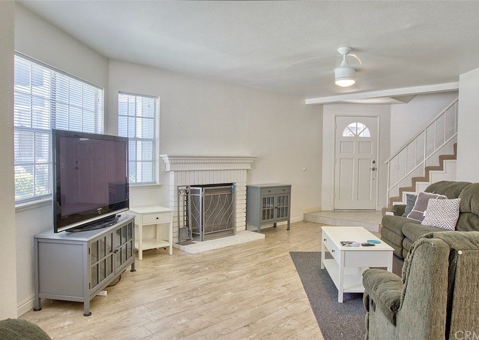 1st image of 214 N Glendora Ave #71