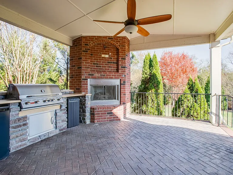 417 Gambrel Ct — Photo 49