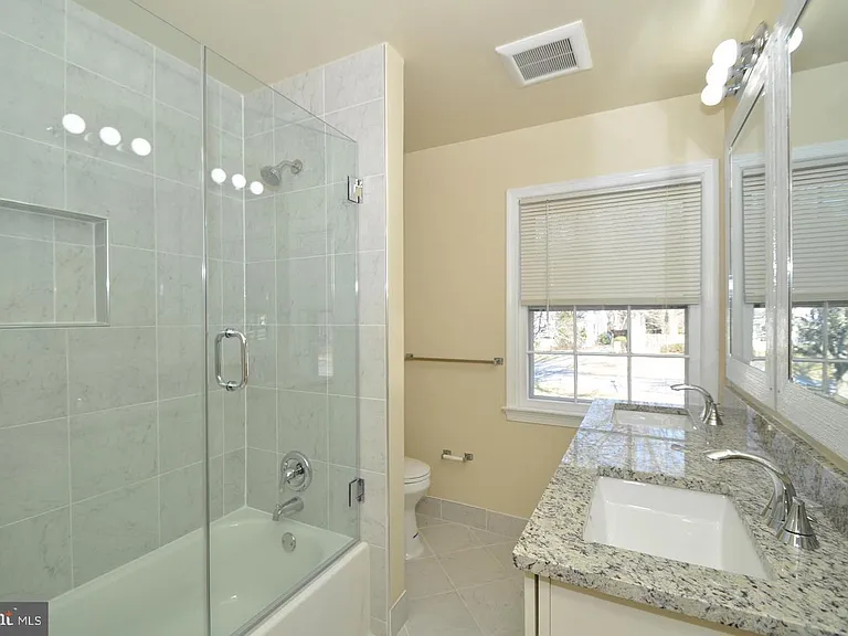 11132 Luxmanor Rd — Photo 18