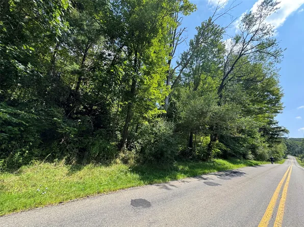 840 S Jensen Rd, Vestal, NY 13850