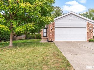 3131 Turning Mill Dr, Springfield, IL 62704