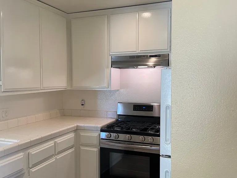 2835 E 6th St #D — Photo 7