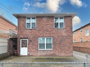 15828 78th Rd, Flushing, NY 11366