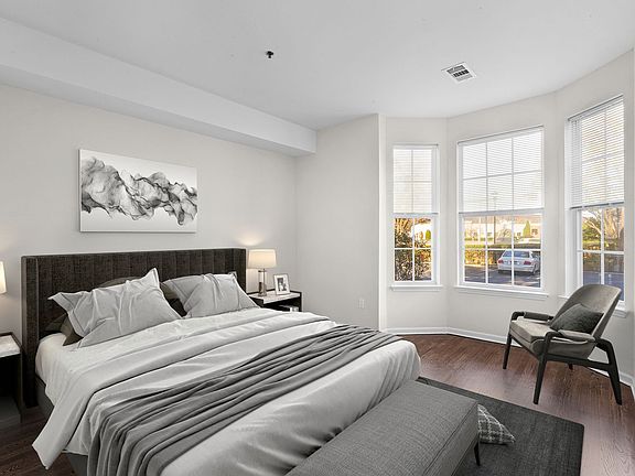 4th image of 50 Maple Ave #714