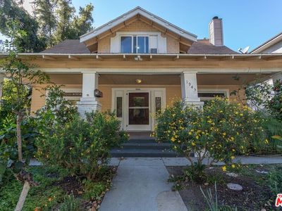 1945 Holly Dr, Los Angeles, CA, 90068