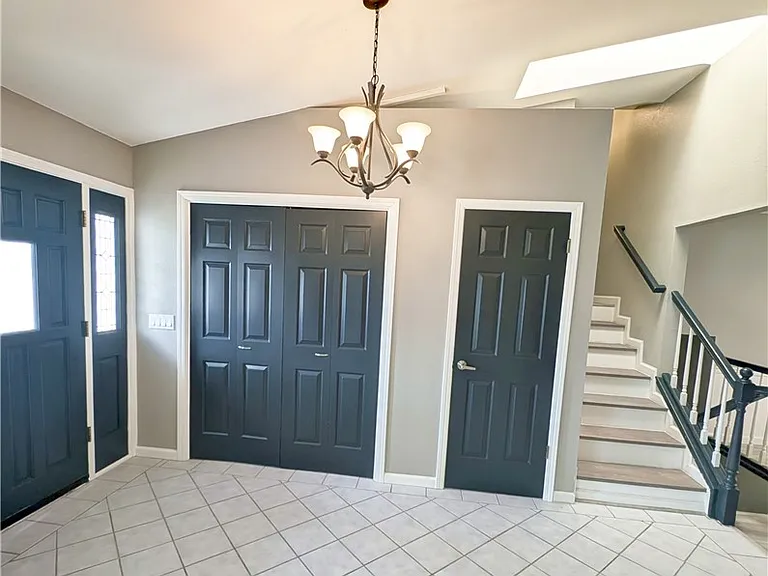 132 Limerick Ln — Photo 3