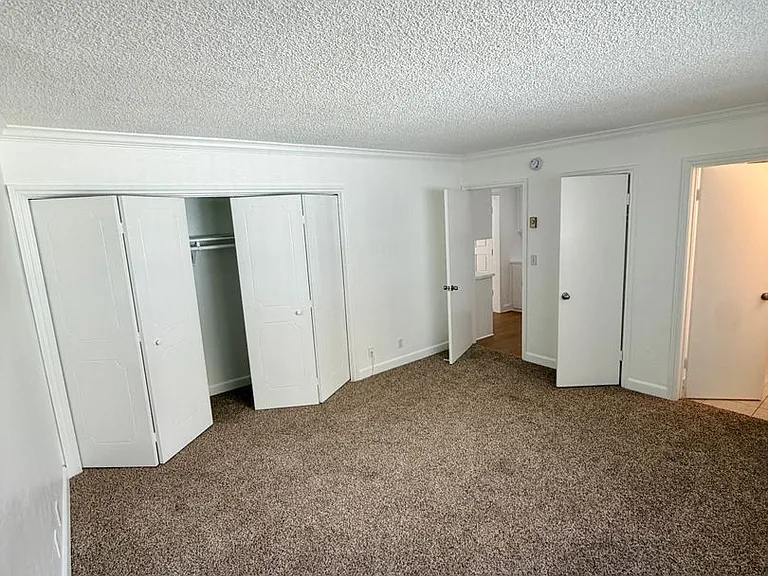 332 Culver Boulevard 363 Pershing — Photo 52