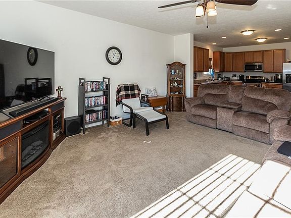 5th image of 8289 Templederry Dr