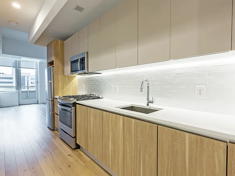42-20 24th St #4G — Photo 2
