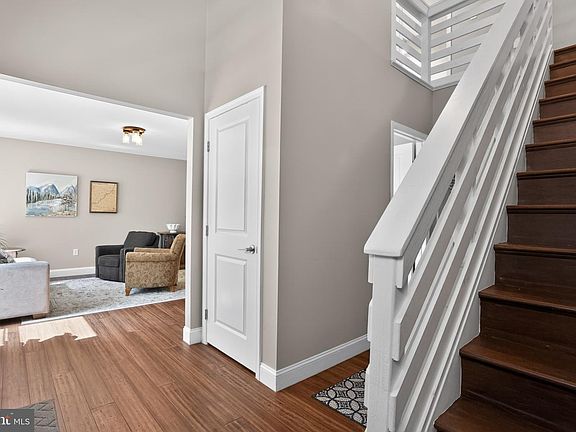 5th image of 77 Balsam Ln