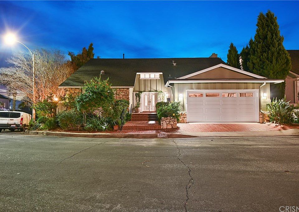 1st image of 7774 Skyhill Dr