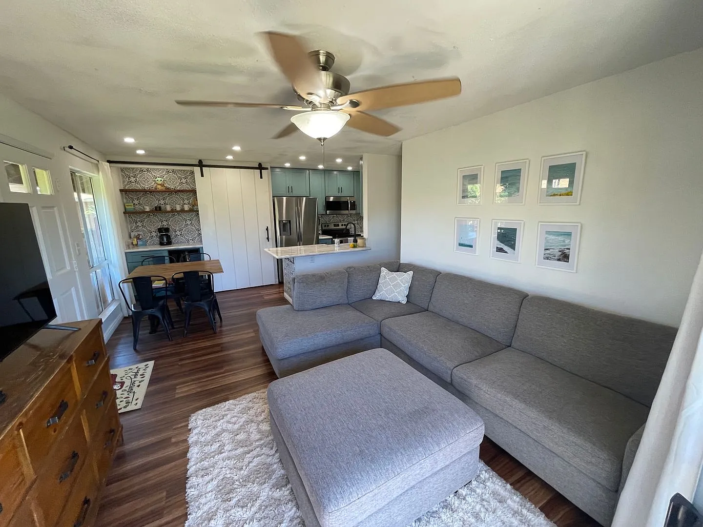 Kihei Villages Upper Level Furnished 2bed/1.5 bath Ocean View Condo — Photo 1