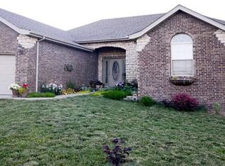 1003 E Lloyd St, Ozark, MO 65721