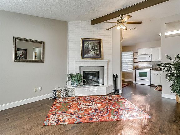 5th image of 5909 Guildwood Dr