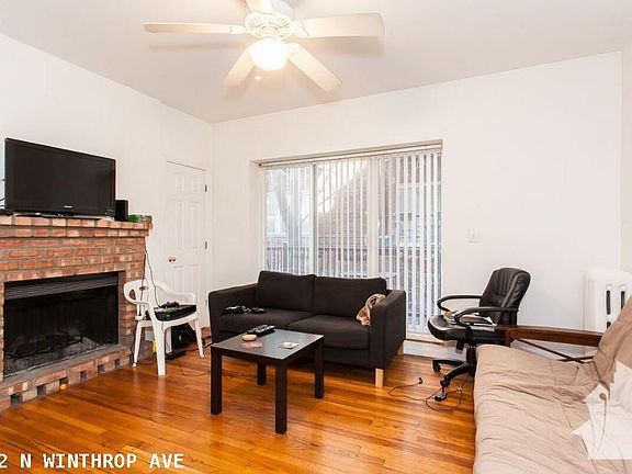 4th image of 6002 N Winthrop Ave #1421