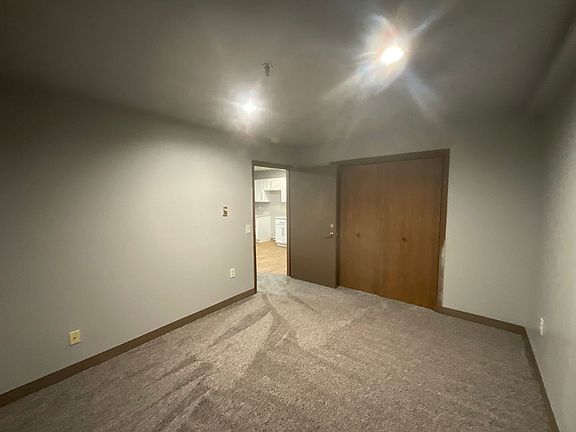 5th image of 1038 Fond Du Lac Ave #111