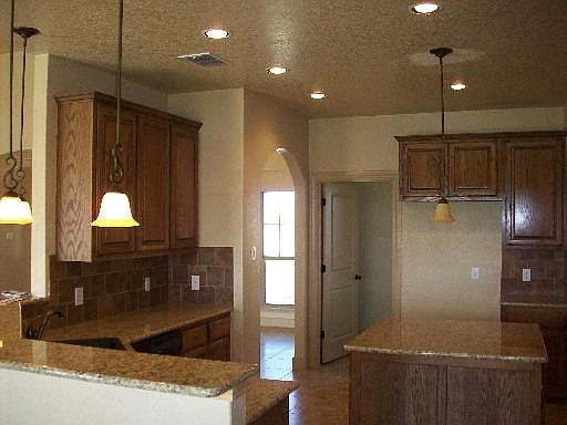 4th image of 15914 LAKESHORE DR