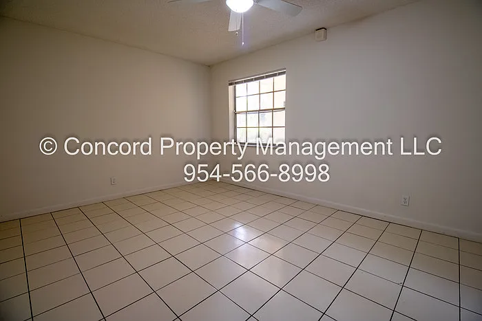 1505 SW 2nd St #101 — Photo 12