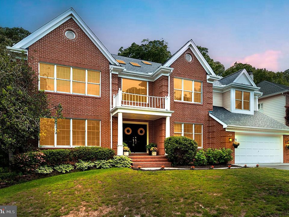 1st image of 763 Stacy Oak Way