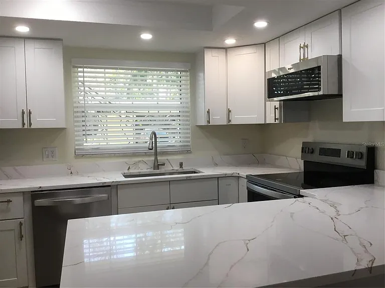 44 Country Club Dr #44 — Photo 8