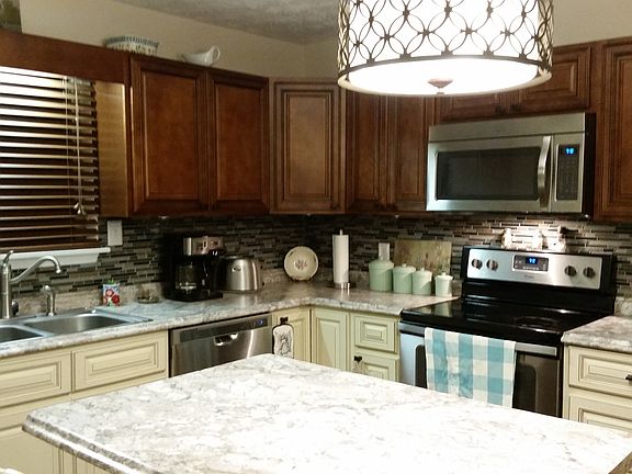 5th image of 106 Clays Ferry Dr