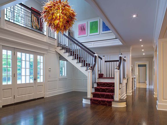 5th image of 12 Cowdray Park Dr