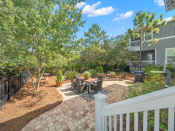 5th image of 442 Gulfview Cir