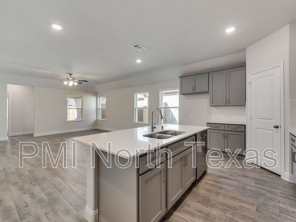 4th image of 309 Amenduni Ln