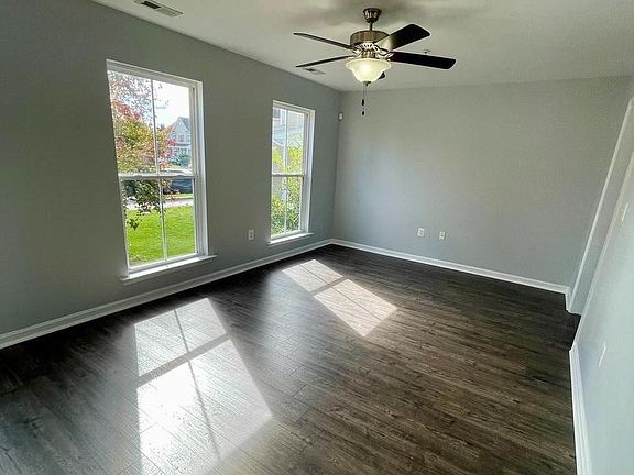 5th image of 45606 Taras Ct