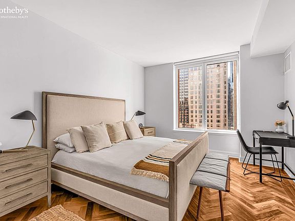 5th image of 15 W 63rd St APT 17C