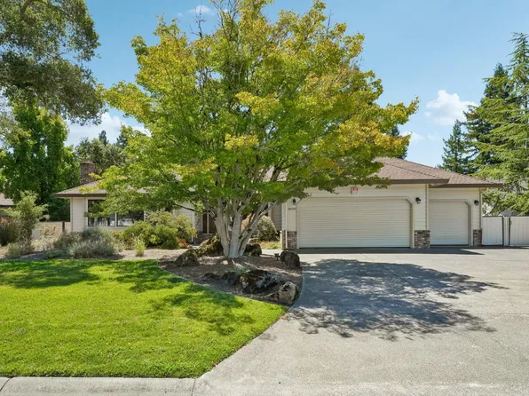 2520 Farrier Court, Santa Rosa, CA 95401