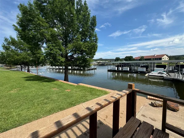 1361 Willow Beach Rd Unit B8, Graford, TX 76449